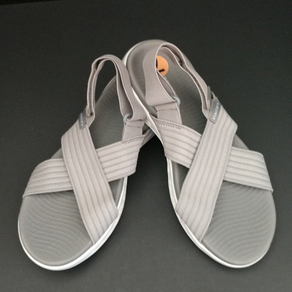 Skecher's Goga Mat On The Go 600 Sandals Size 7